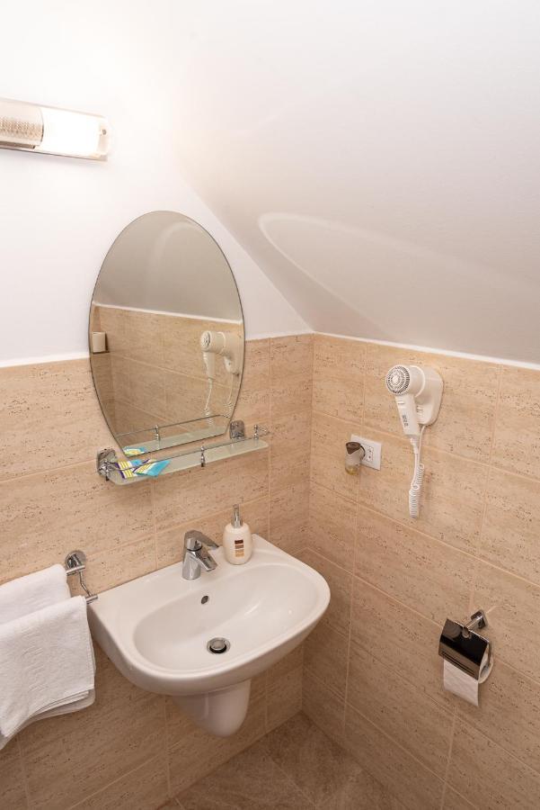 K'Raman Hotel Râmnicu Vâlcea Eksteriør billede